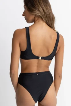 Women Rhythm Classic Crop Top