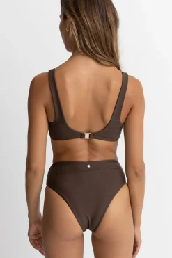 Women Rhythm Classic Crop Top