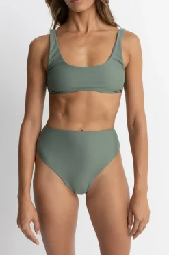 Women Rhythm Classic Crop Top