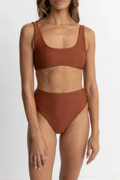 Women Rhythm Classic Crop Top