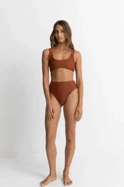 Women Rhythm Classic Crop Top