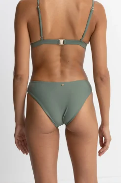 Women Rhythm Classic Holiday Pant