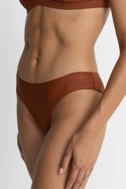 Women Rhythm Classic Holiday Pant